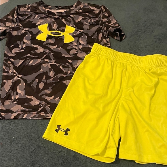 Under Armour Bundle - Picture 5 of 8